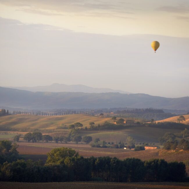 tuscany hot air balloon